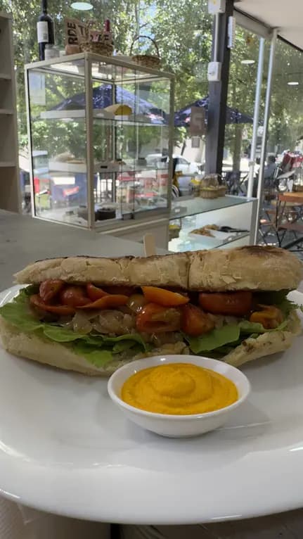 Sandwich Vegano Wok de Vegetales