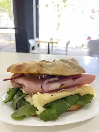 Focaccia Mortadela